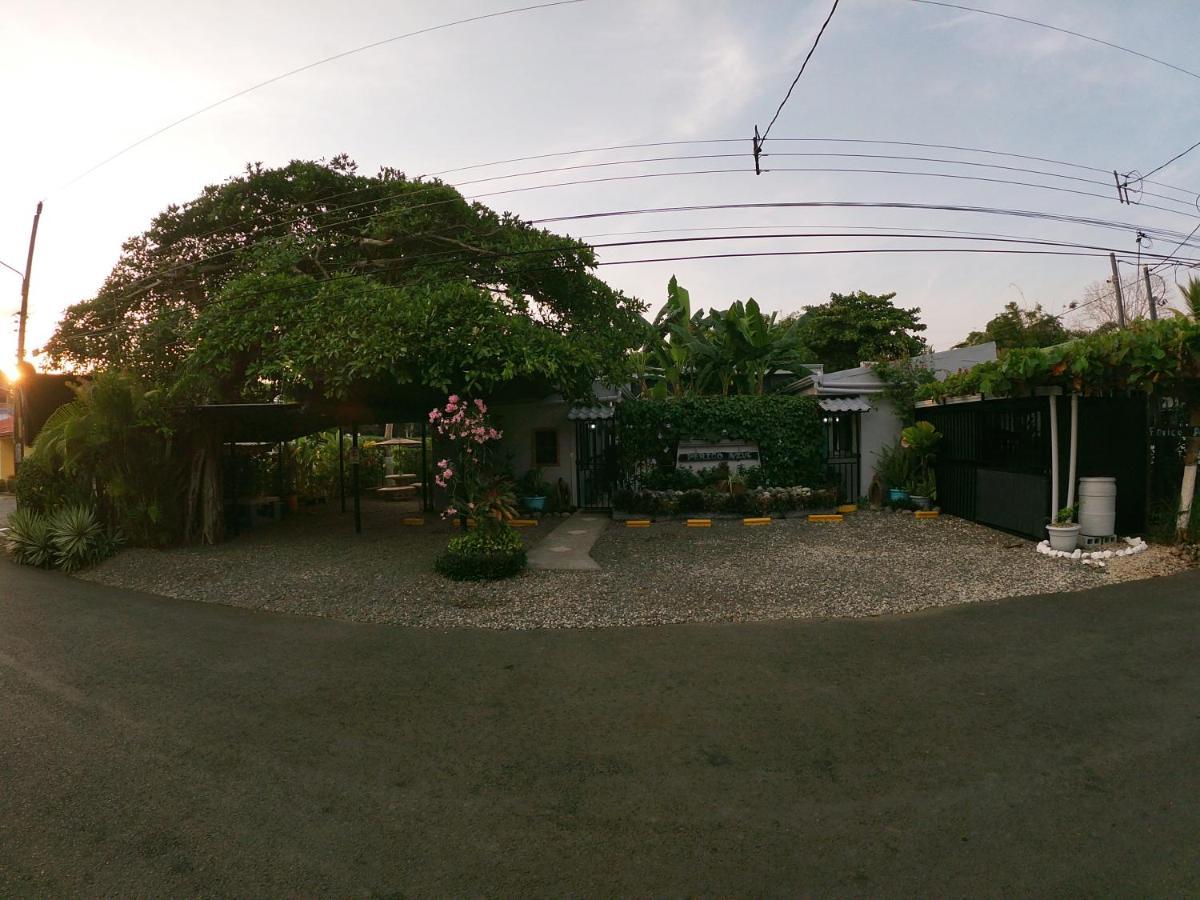 Hotel Perico Azul & Surf Camp Jaco Luaran gambar